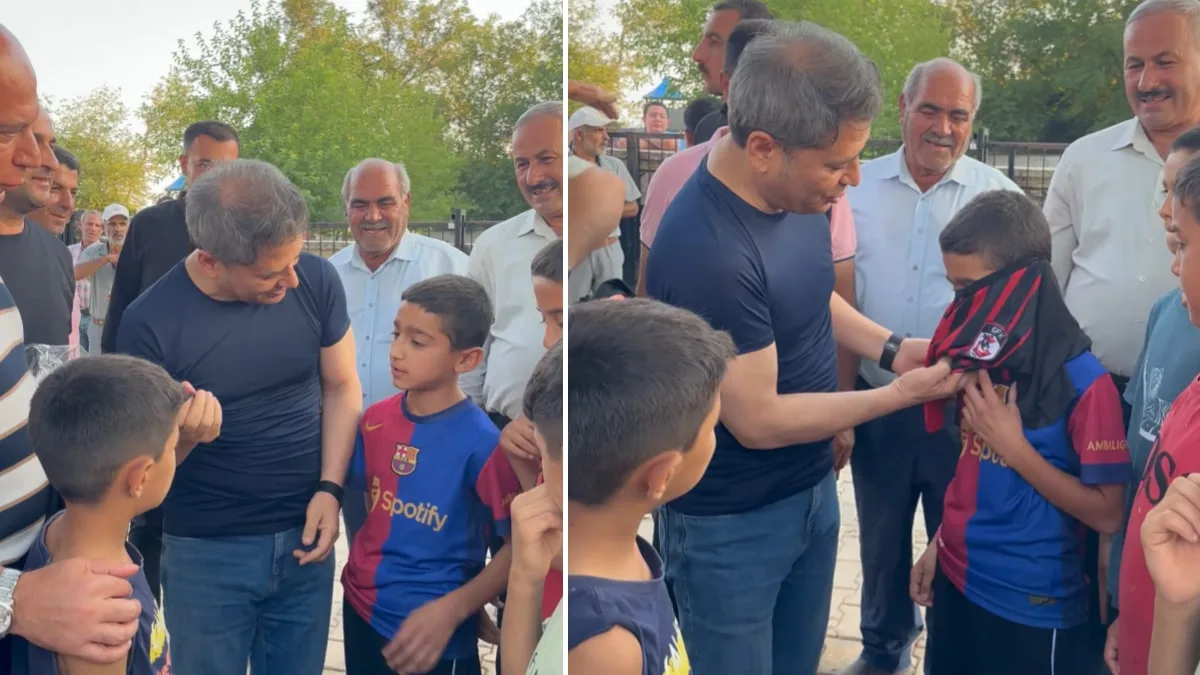 AKP'li Vekil Çocukların Formasını Değiştirdi