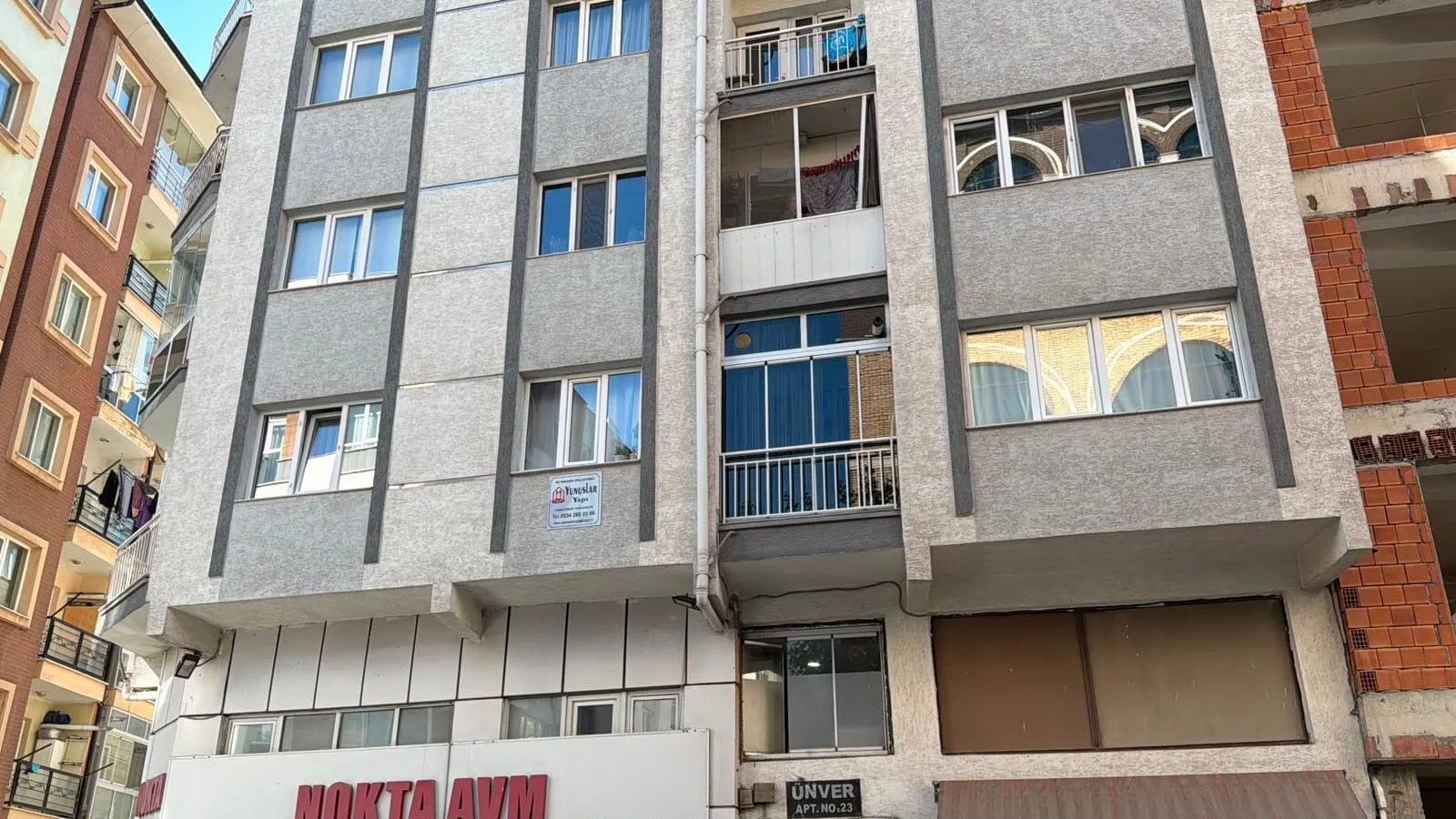 Evde kardeşleri tarafından cesedi bulundu