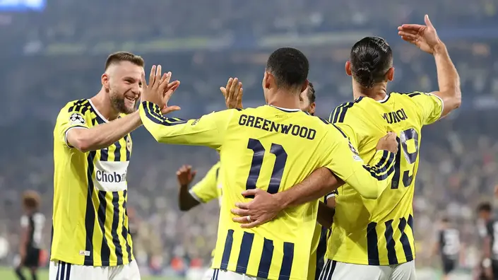 Fenerbahçe Roma Maçı Canlı Anlatım: Devler Ligi'nde Temsilcimiz