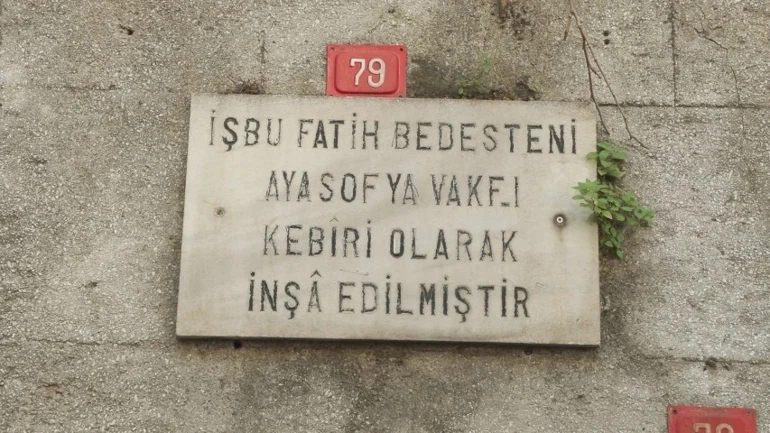Osmanlı yapısı üzerinde tepki çeken görüntü | Böyle gözükmesi hiç hoş değil