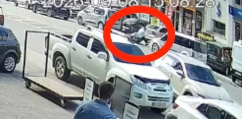 Motosikletli genç kurşunların hedefi oldu