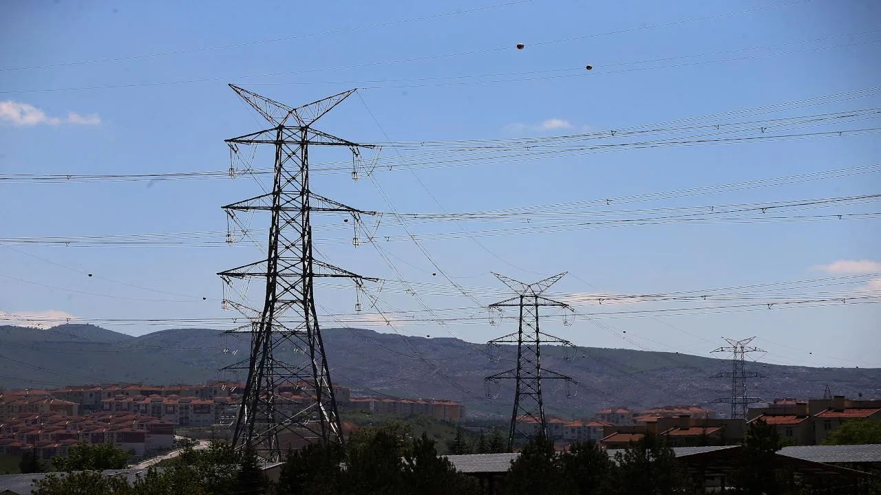 Almanya'da RWE Enerji Tesisleri Yakınında Füze Fırlatma Mekanizmaları Bulundu