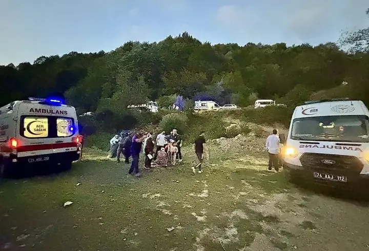 Bartın'da Patpat Kazası: 1'i Ağır 8 Yaralı