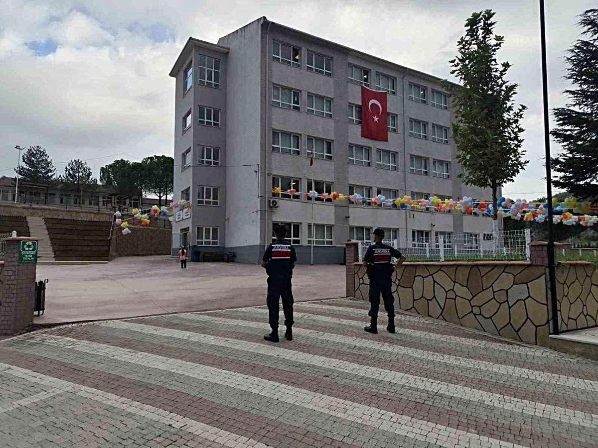 Bilecik’te 857 Kişi Okul Çevrelerinde Denetlendi