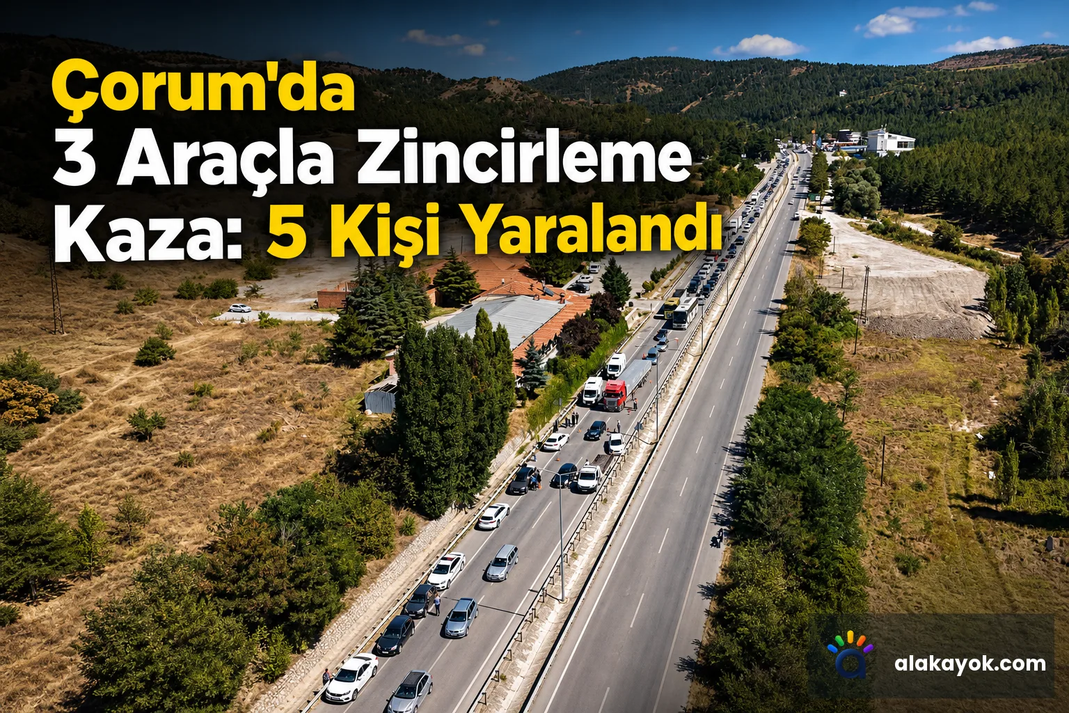 Çorum'da 3 Araçla Zincirleme Kaza: 5 Kişi Yaralandı