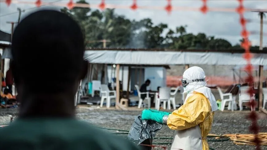 Ebola Vaka Sayısı Bin 94'e Ulaştı, Ölü Sayısı 277'ye Yükseldi
