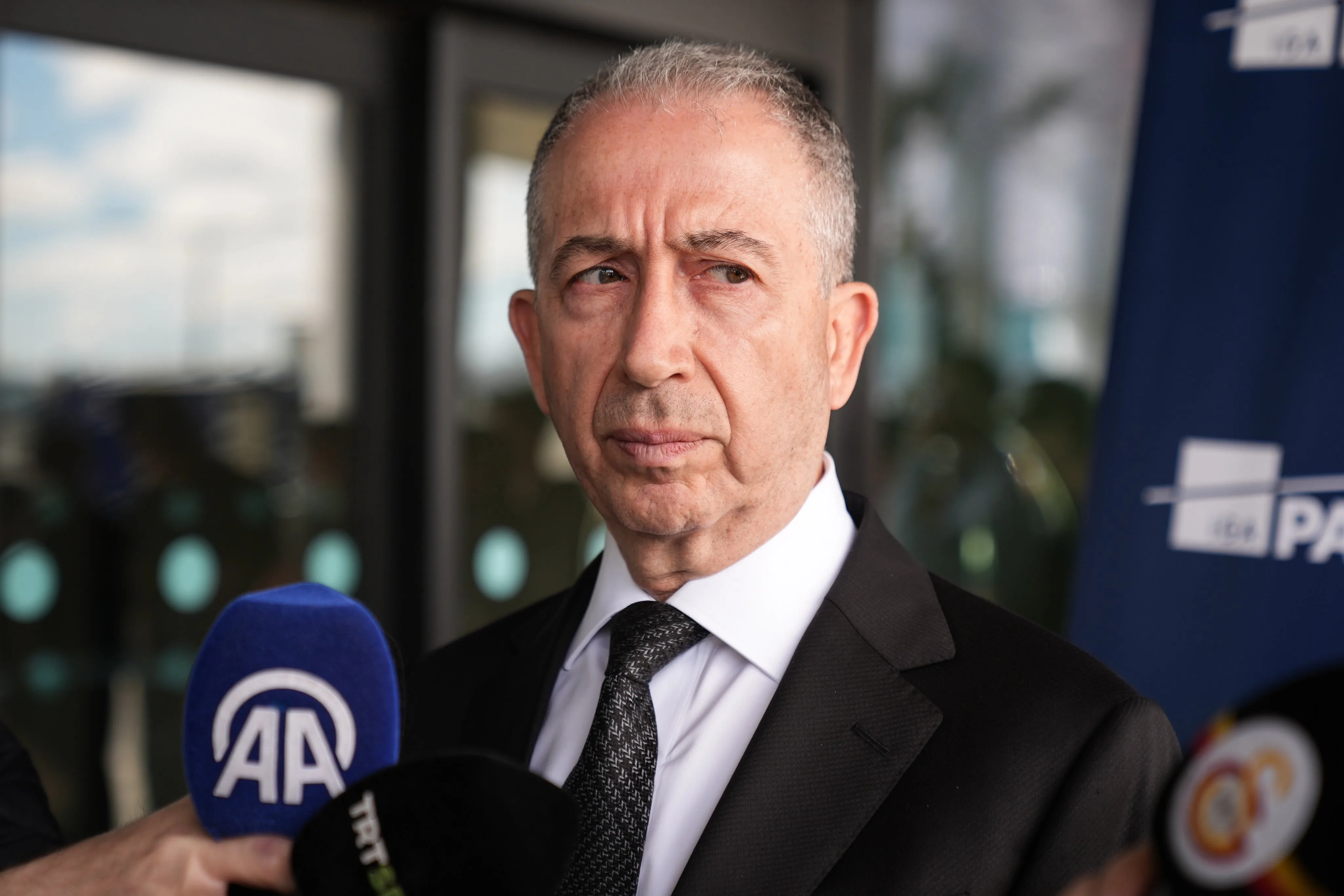 Galatasaray İkinci Başkanı Metin Öztürk VAR Hakemlerini Eleştirdi