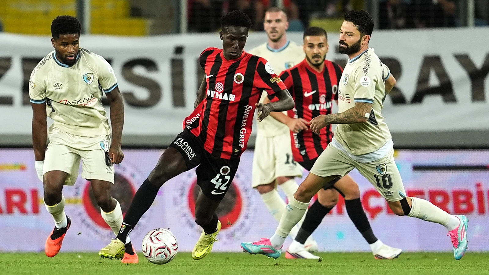 Gençlerbirliği, Newcastle'a Futbolcu Satışı Gerçekleştirdi