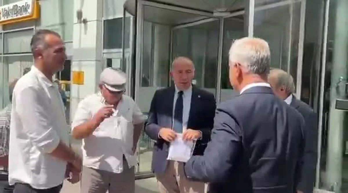 Gürsel Tekin, icra dairesinde borçlu vatandaşlar için umut vurgusu yaptı
