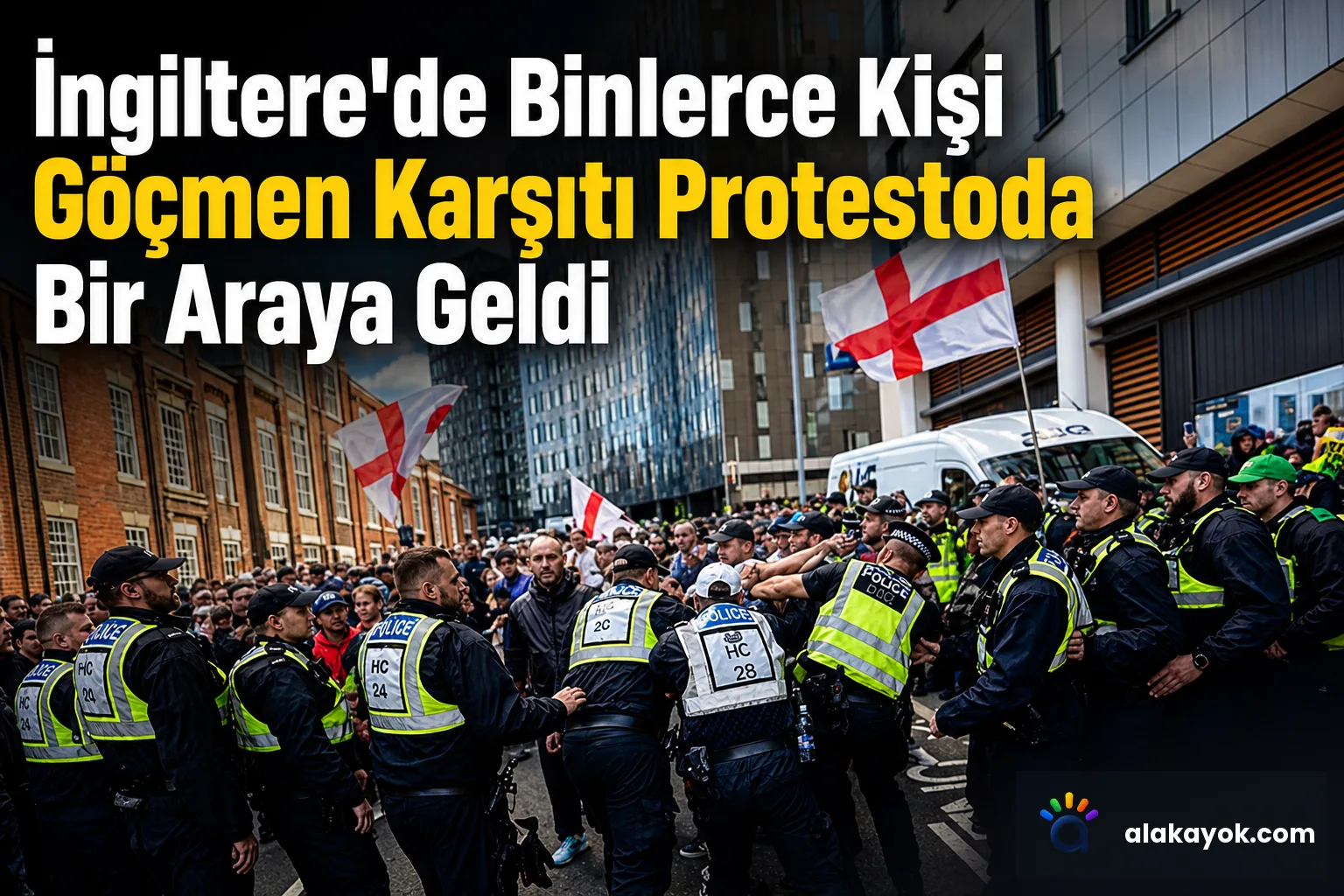 İngiltere'de Binlerce Kişi Göçmen Karşıtı Protestoda Bir Araya Geldi