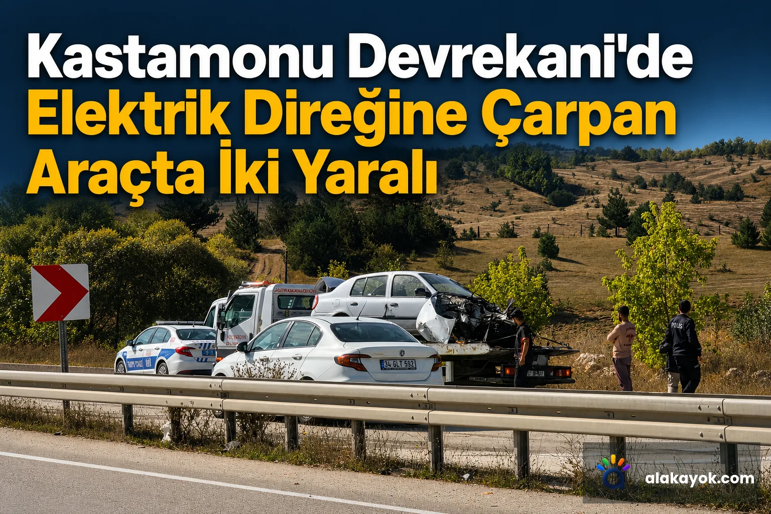 Kastamonu Devrekani'de Elektrik Direğine Çarpan Araçta İki Yaralı