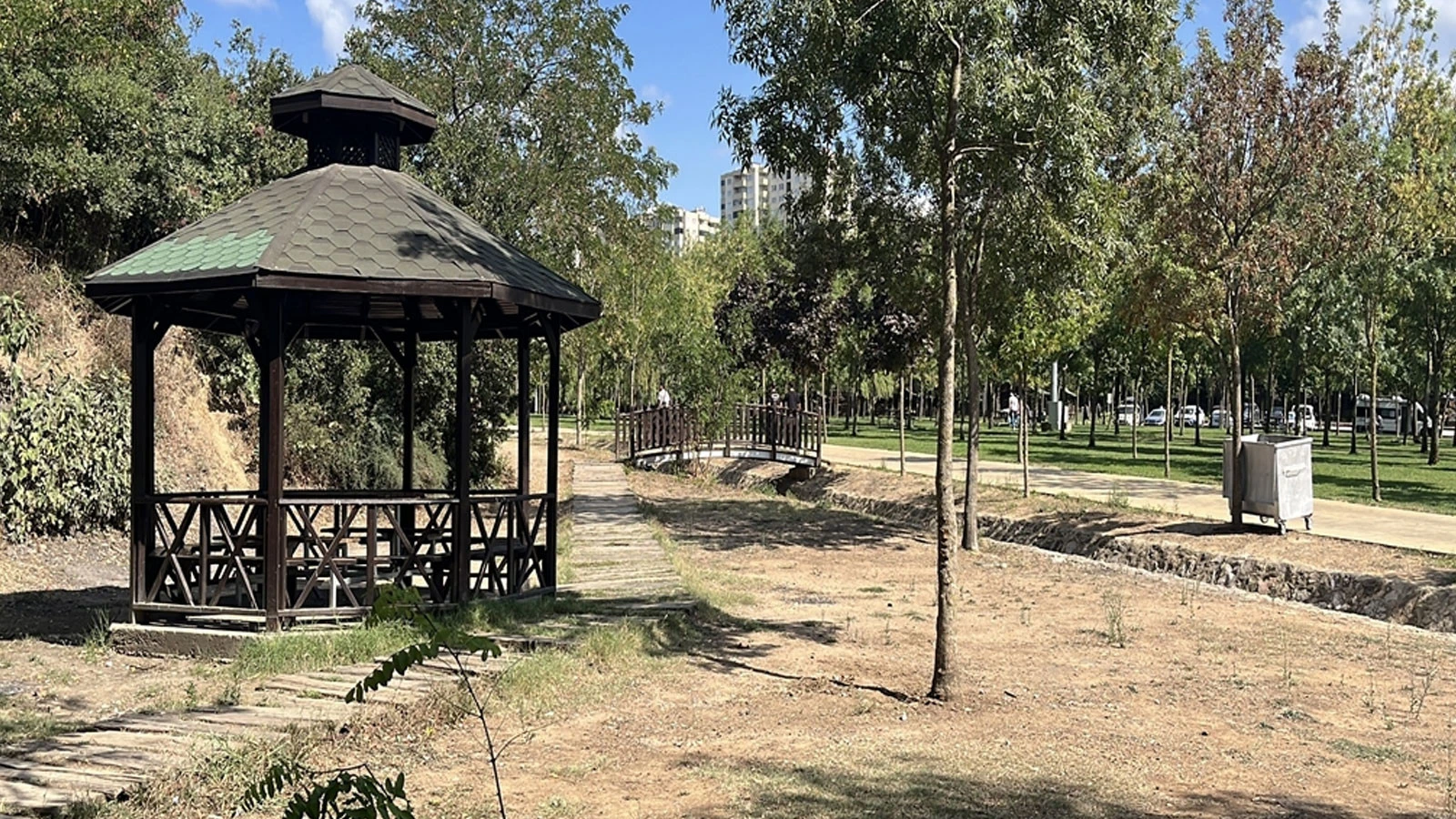 Kocaeli'de piknikte dehşet anları: Eşini 11 yerinden bıçakladı