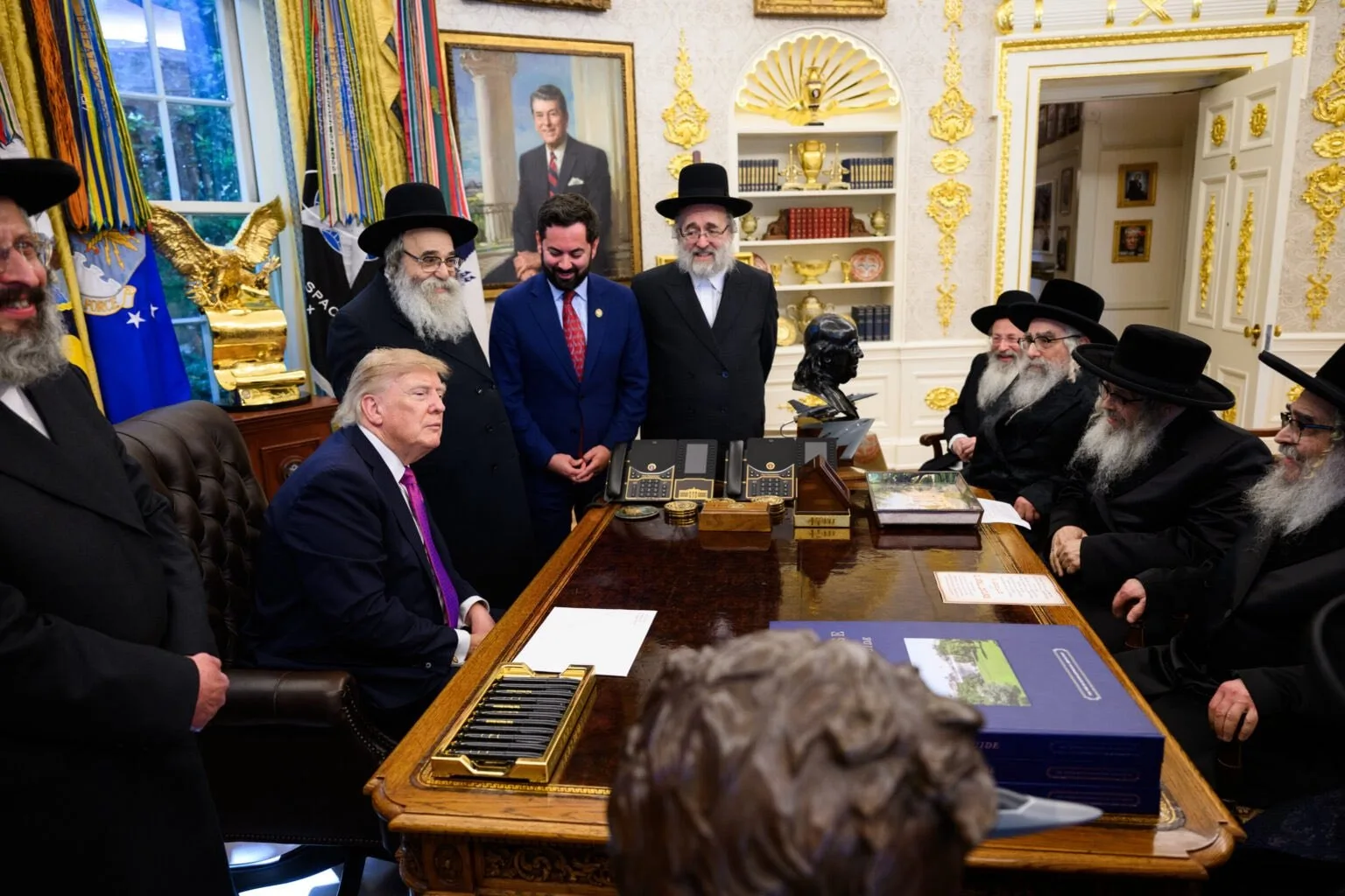 Trump'ın Hahamlarla Görüşmesi Tepkilere Yol Açtı